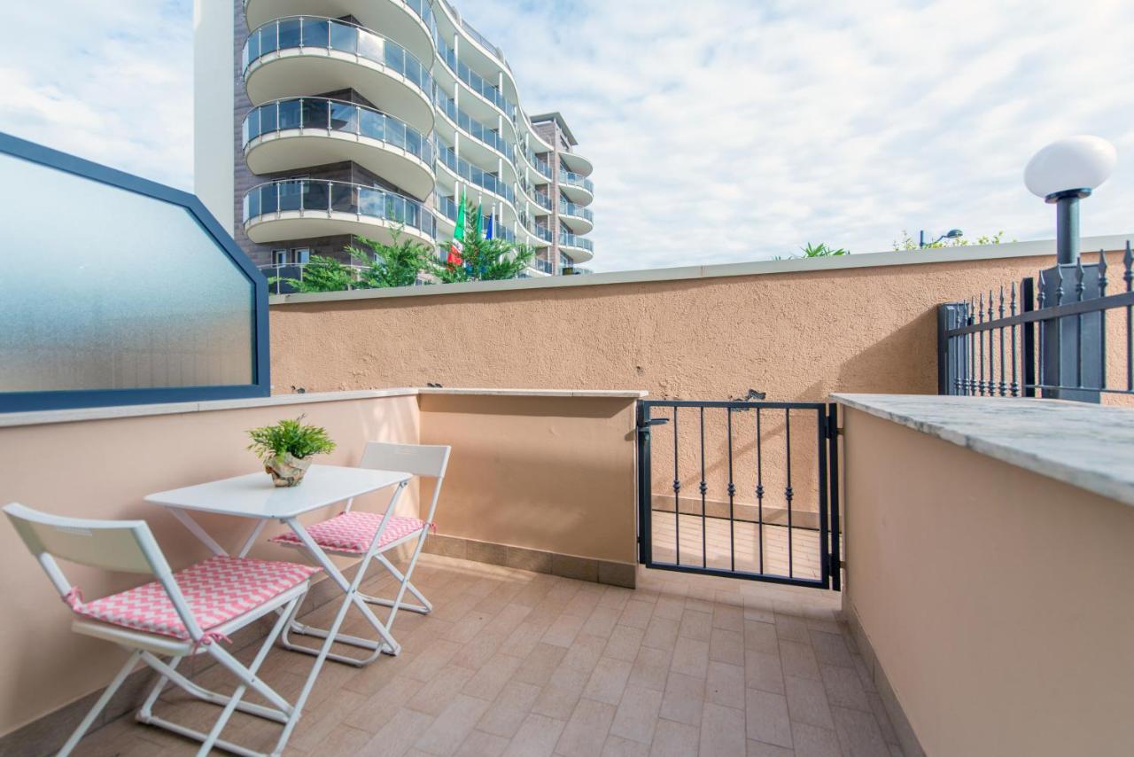 Babyaccommodation Family Comfort Ll Pietra Ligure Exterior foto